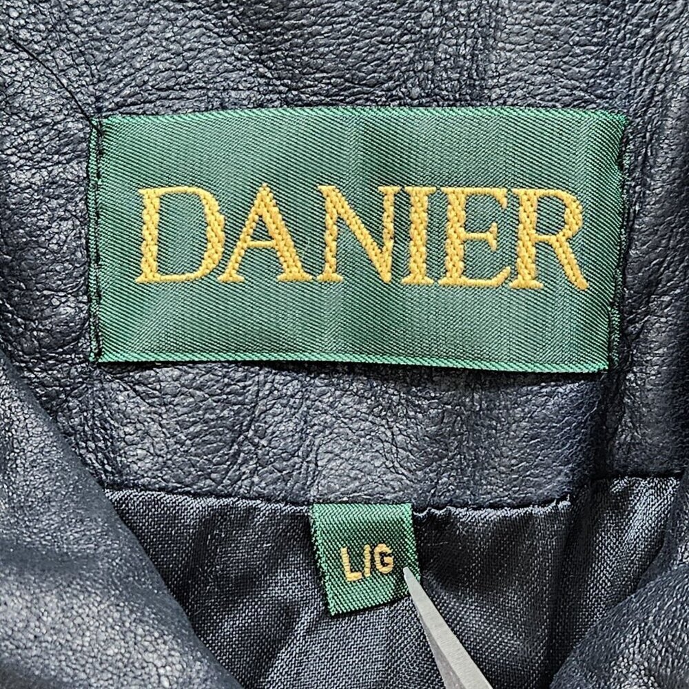 Danier Jacket Womens L Eggplant Purple Leather Pockets Buttons Lined Classic - Picture 3 of 16